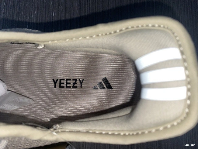350 Yeezy Adidas V2 Beige Boost HP7870 Black 1014